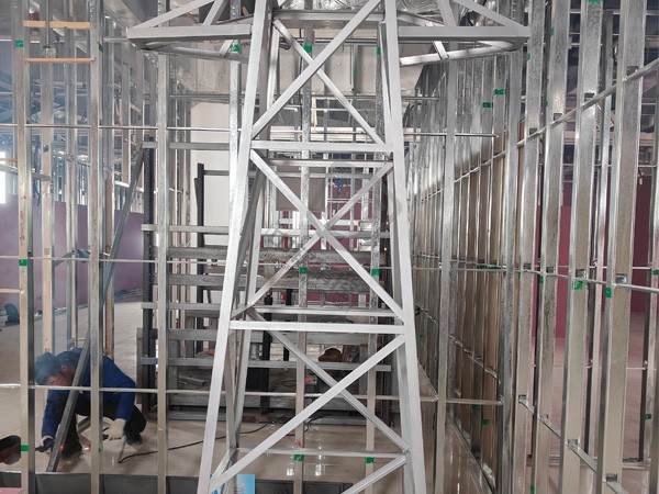 新体验馆建设，跨步电压安全体感设备安装